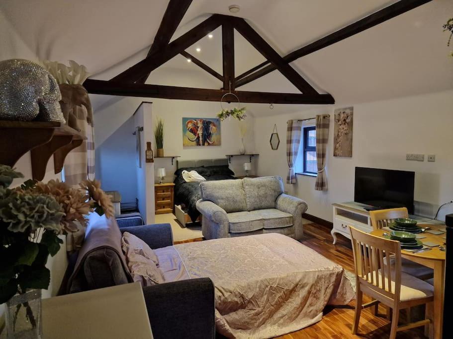 Joiners Arms - Studio Apartments Market Drayton Zewnętrze zdjęcie
